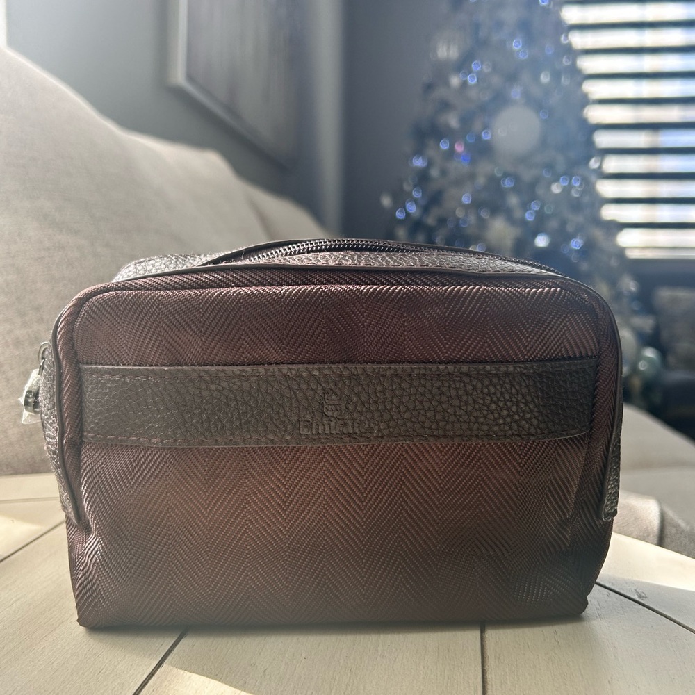 Bvlgari Men's Emirates Business Class Amenity Bag